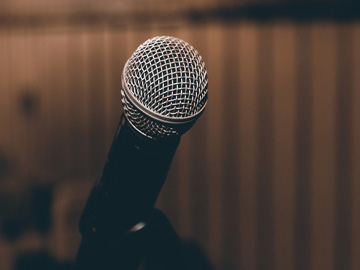 thematique-artistique-microphone-1206362-1280-pixabay-small-jpg